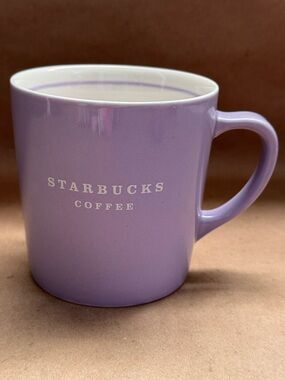 VTG Starbucks 2004 Lavender Coffee Mug. 14 fl oz.